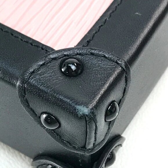 LOUIS VUITTON M67872 Epi Pochette-Trunk Vertical Shoulder Bag Cross body Leather - Picture 12 of 12